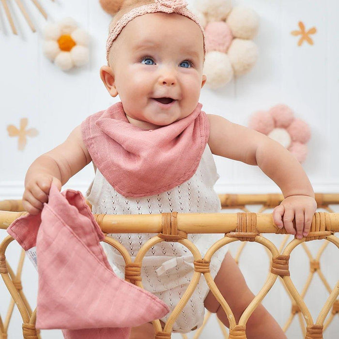 Muslin Bib Gingham Pink Clay - Giftolicious